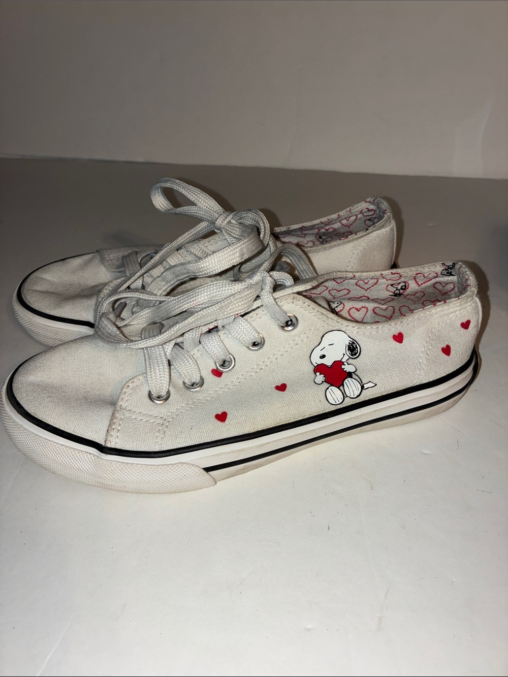Snoopy, White Canvas Sneakers, Child’s Size 1